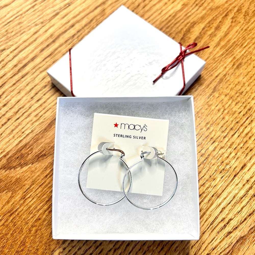 Sterling Silver Hoop Earrings Boxed Gift NWT Macy’s